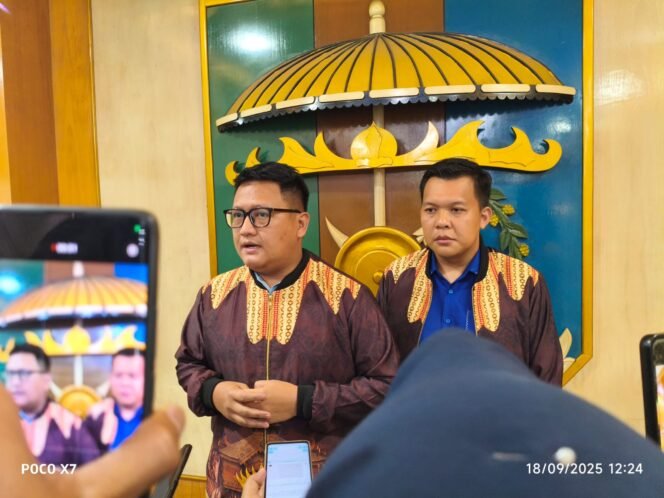 
					DPRD Provinsi Lampung bersama Badan Pembinaan Ideologi Pancasila (BPIP) Pusat menggelar Bimbingan Teknis (Bimtek)