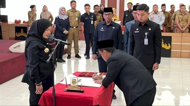 
					Eva Dwiana Kocok Ulang Pejabat, Tujuh Kursi Strategis di Pemkot Bandar Lampung Bergeser