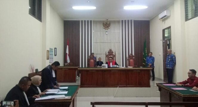 
					Tim PH Arinal Djunaidi Minta Hakim Nyatakan Penahanan Tak Sah