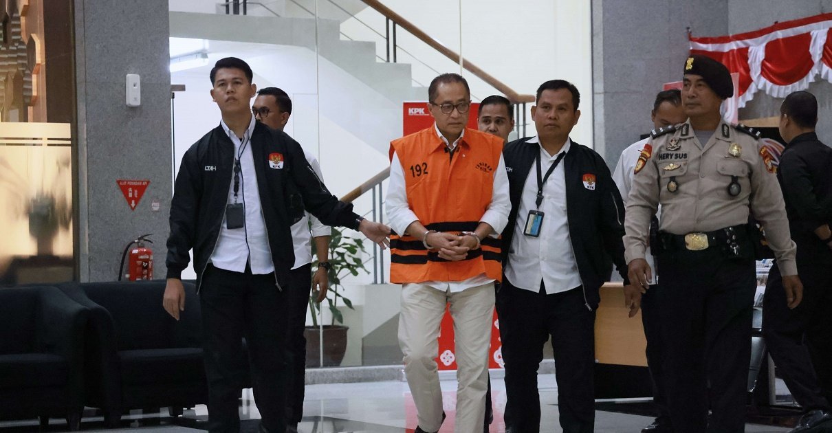 KPK) melakukan penahanan terhadap satu orang tersangka, yaitu HNV selaku Kepala Kantor Wilayah Direktorat Jenderal Pajak (Kanwil DJP) Provinsi Banten (2011) dan Kepala Kanwil DJP Jakarta Khusus (2015-2018)